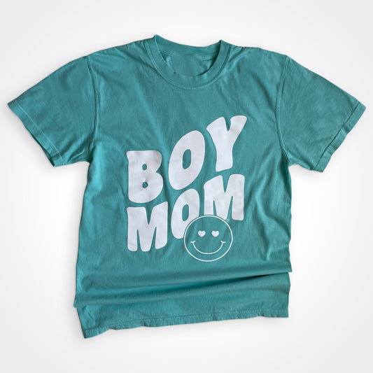 BoyMom Heart Eyes Heavyweight Tee