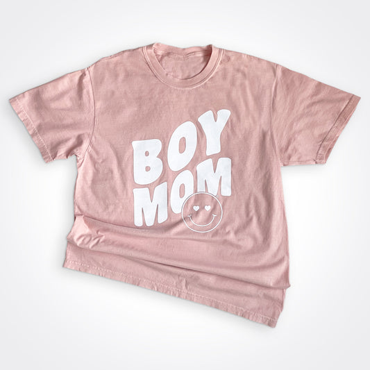 BoyMom Heart Eyes Heavyweight Tee